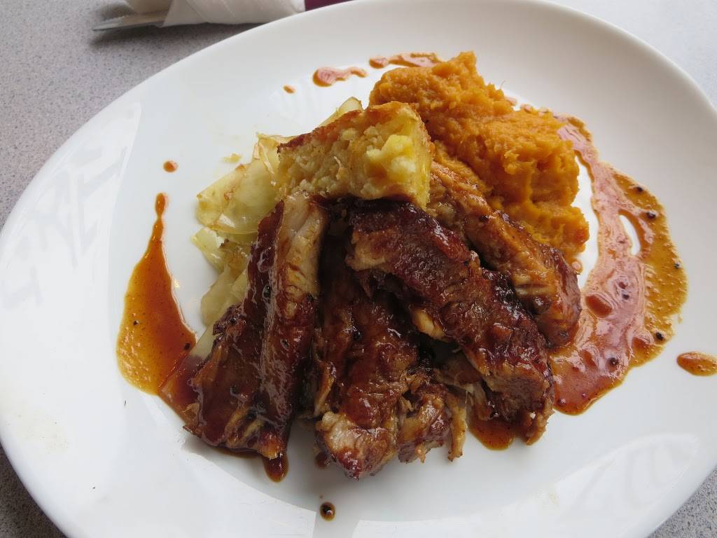 Wishbone Restaurant | meal delivery | 3300 N Lincoln Ave, Chicago, IL 60657, USA | 7735492663 OR +1 773-549-2663