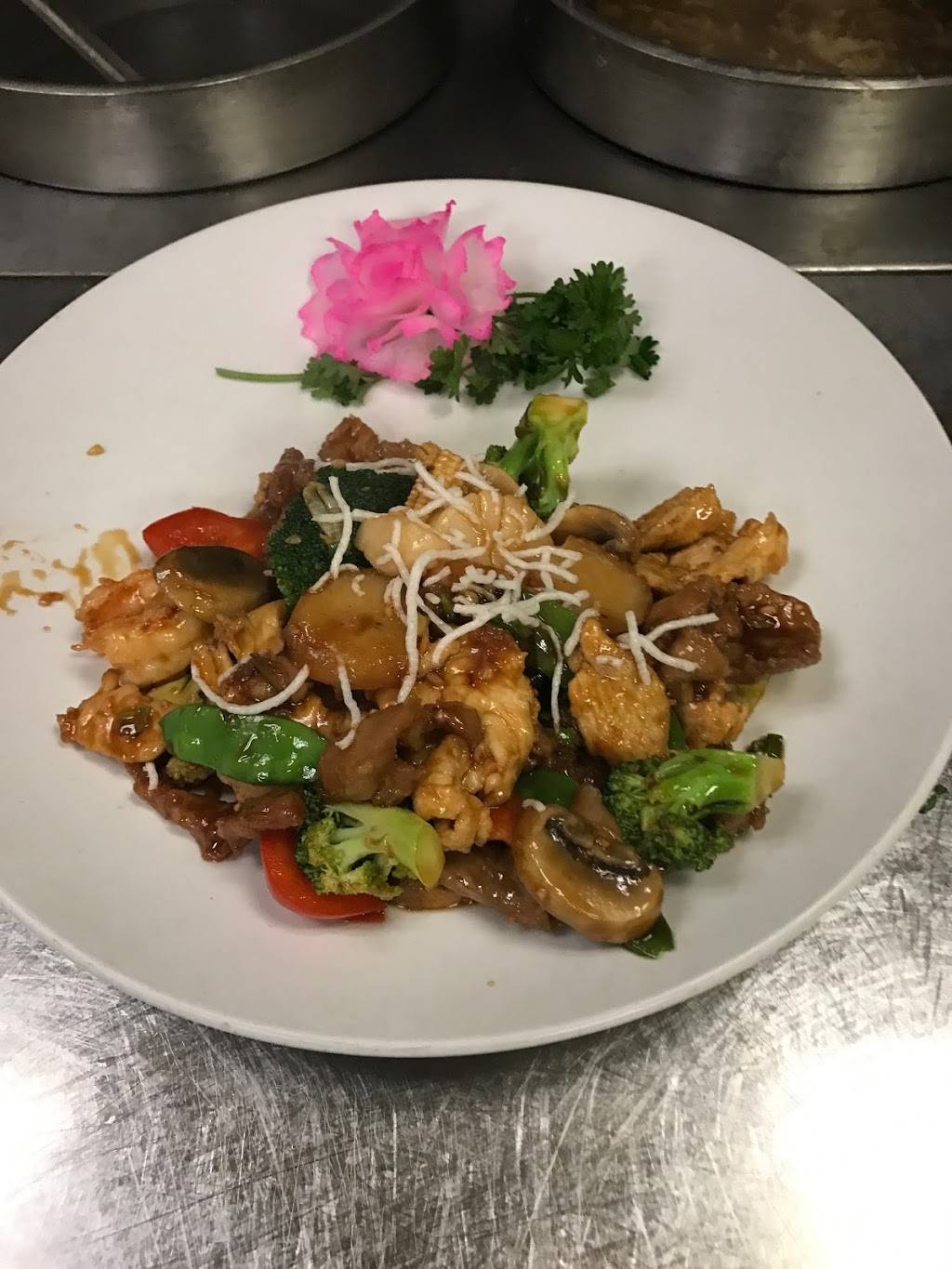 Panda West | Chinese Seafood Restaurant | restaurant | 135 Marshall St, Syracuse, NY 13210, USA | 3154747777 OR +1 315-474-7777