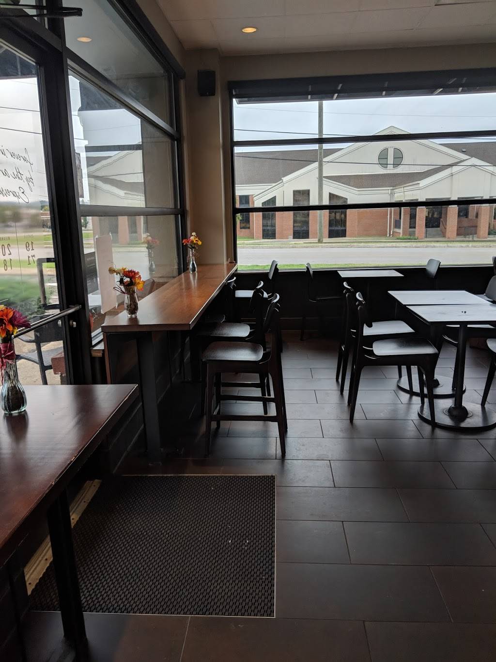 Starbucks | cafe | 7083 Hwy 70 S, Nashville, TN 37221, USA | 6156730235 OR +1 615-673-0235