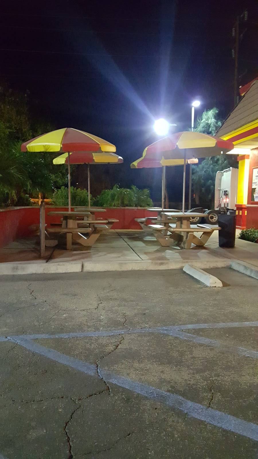 Wienerschnitzel | restaurant | 1175 E Walnut St, Ontario, CA 91761, USA | 9096731711 OR +1 909-673-1711