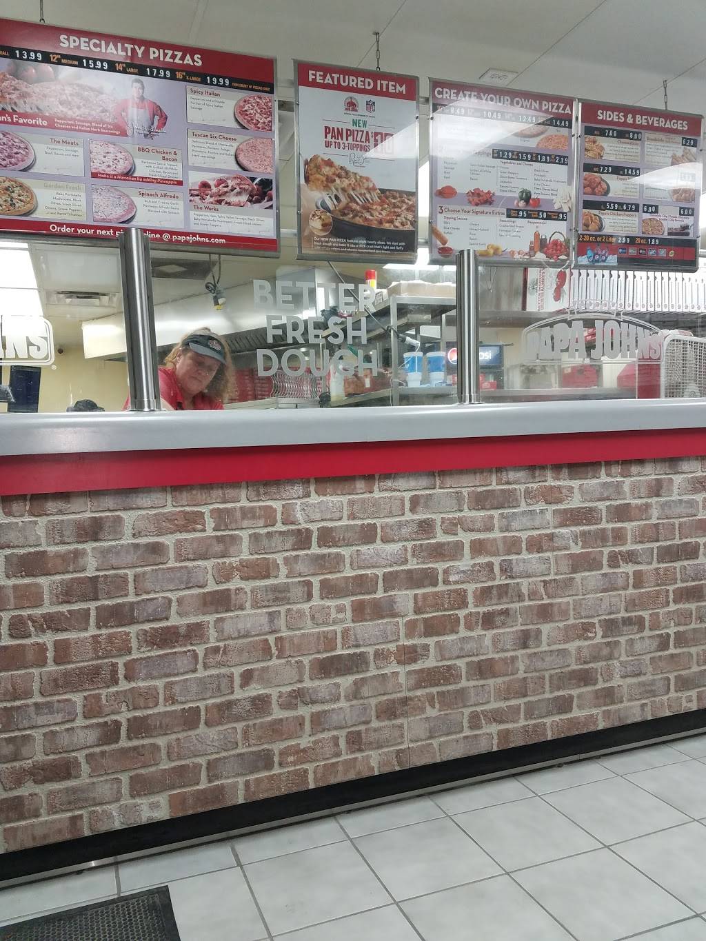 Papa Johns Pizza | restaurant | 106 E Green St, Champaign, IL 61820, USA | 2173555858 OR +1 217-355-5858