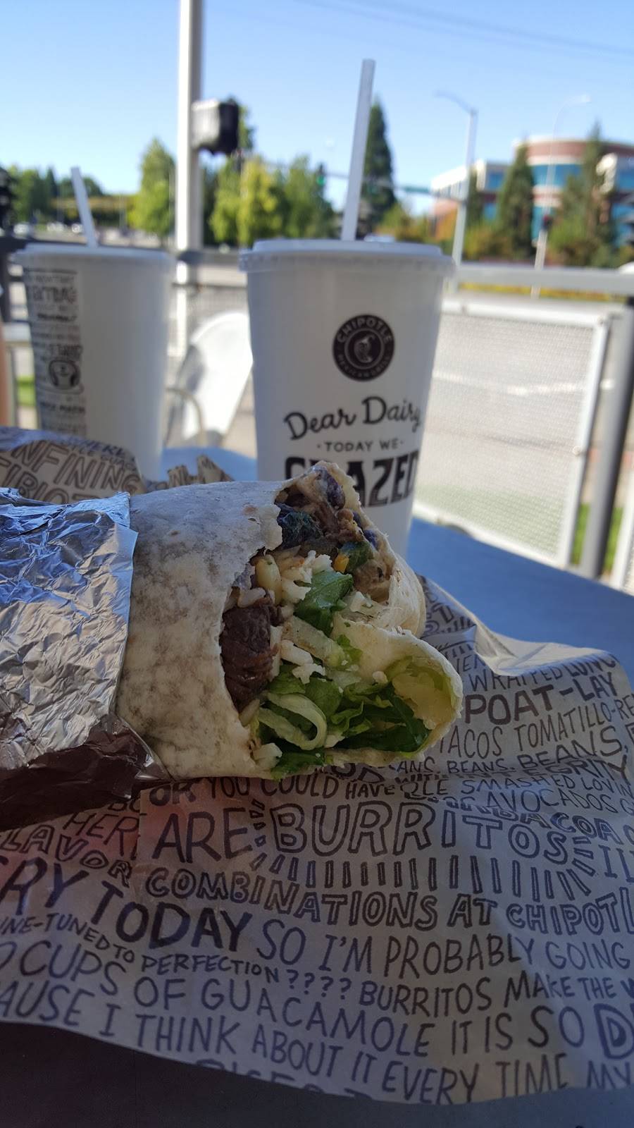 Chipotle Mexican Grill | restaurant | 2048 NE Stucki Ave, Hillsboro, OR 97124, USA | 5035330275 OR +1 503-533-0275