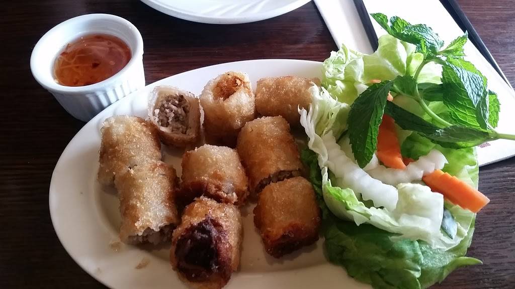 Vietnam Restaurant | restaurant | 221 N 11th St, Philadelphia, PA 19107, USA | 2155921163 OR +1 215-592-1163