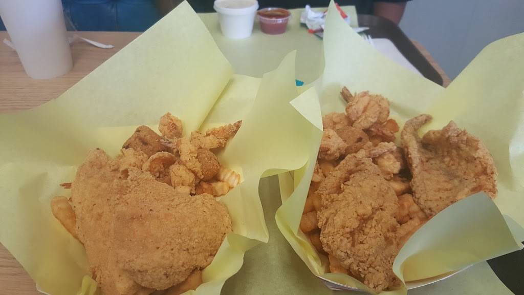 Penguin Fish & Chips | restaurant | 5952 Pico Blvd, Los Angeles, CA 90035, USA | 3239337661 OR +1 323-933-7661