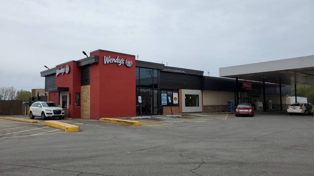 Pilot Travel Center | restaurant | 1860 E Napier Ave, Benton Harbor, MI 49022, USA | 2699257547 OR +1 269-925-7547