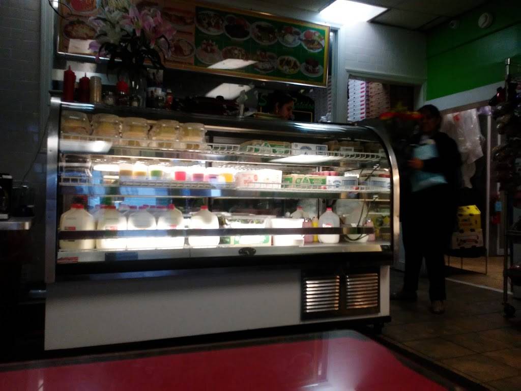 East Main Pizza | restaurant | 1175 E Main St, Bridgeport, CT 06608, USA | 2033360834 OR +1 203-336-0834