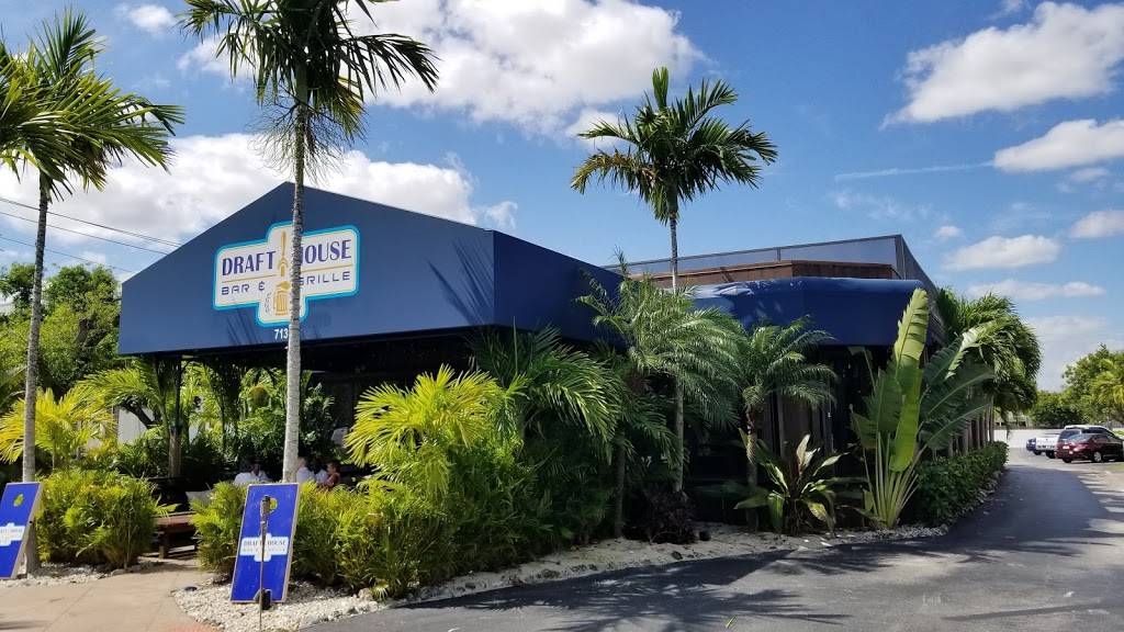 Draft House Bar & Grille | restaurant | 713 US-1, North Palm Beach, FL 33408, USA | 5618122961 OR +1 561-812-2961