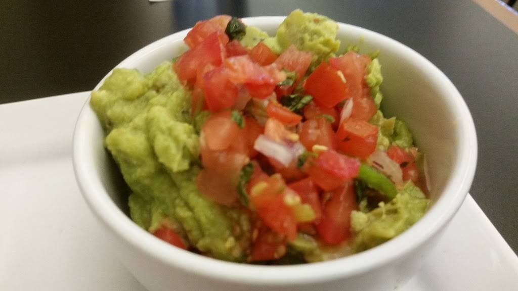 Smokewood American Grill | restaurant | 1 Airport Blvd, Bentonville, AR 72712, USA | 4792039305 OR +1 479-203-9305