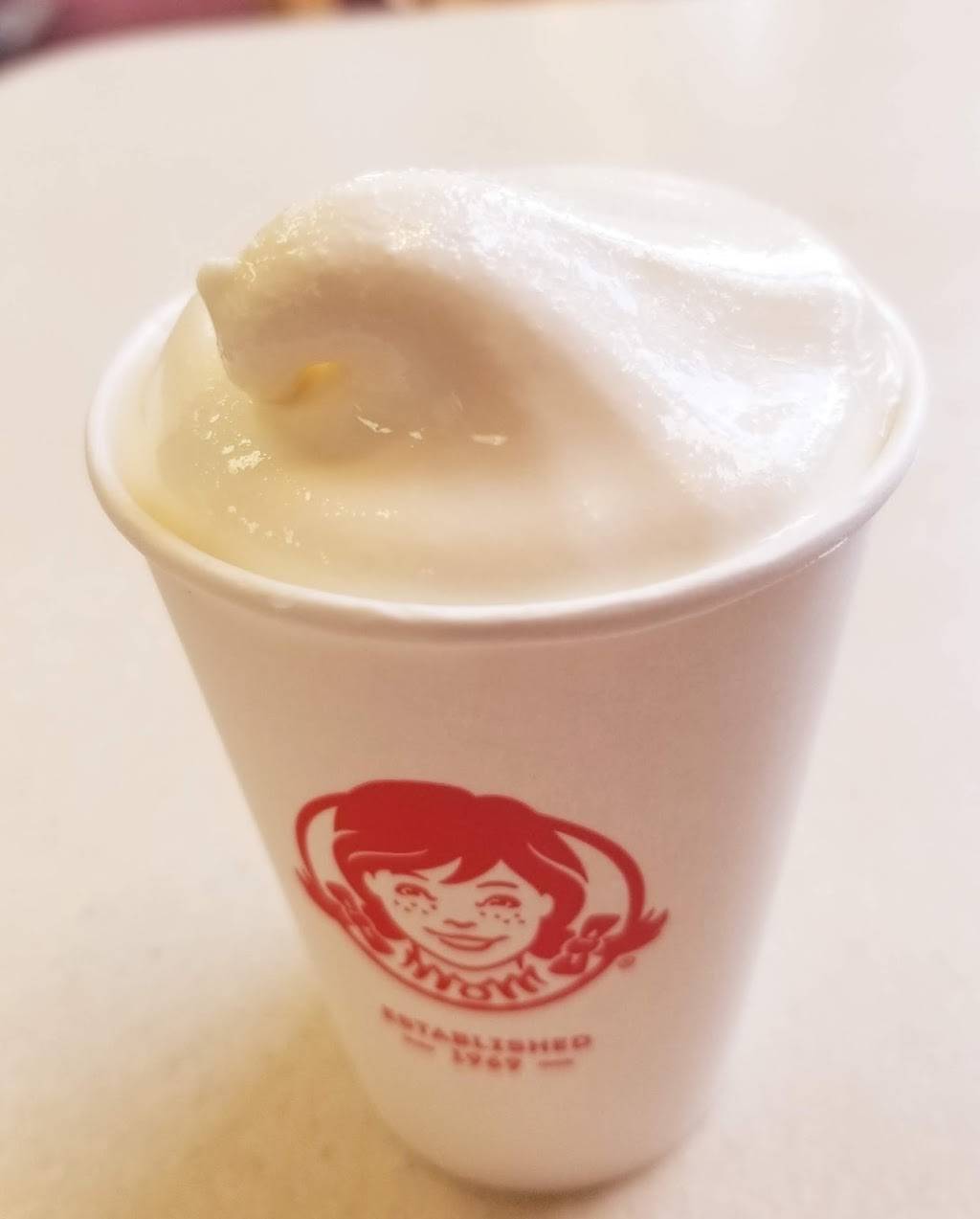 Wendys | restaurant | 46 E Hollis St, Nashua, NH 03060, USA | 6035948838 OR +1 603-594-8838