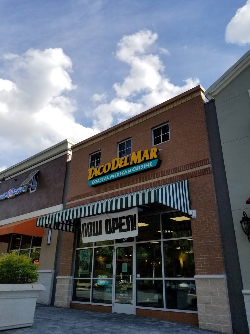 Taco Del Mar | restaurant | 8181 NW 39th Ave, Gainesville, FL 32606, USA | 3528725129 OR +1 352-872-5129