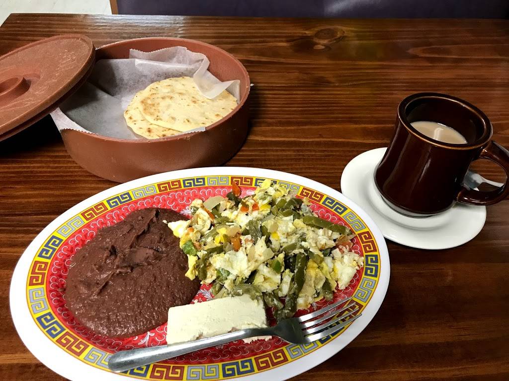 Betys Bakery and Restaurant | restaurant | 2707 Shaver St, Pasadena, TX 77502, USA | 7139411209 OR +1 713-941-1209