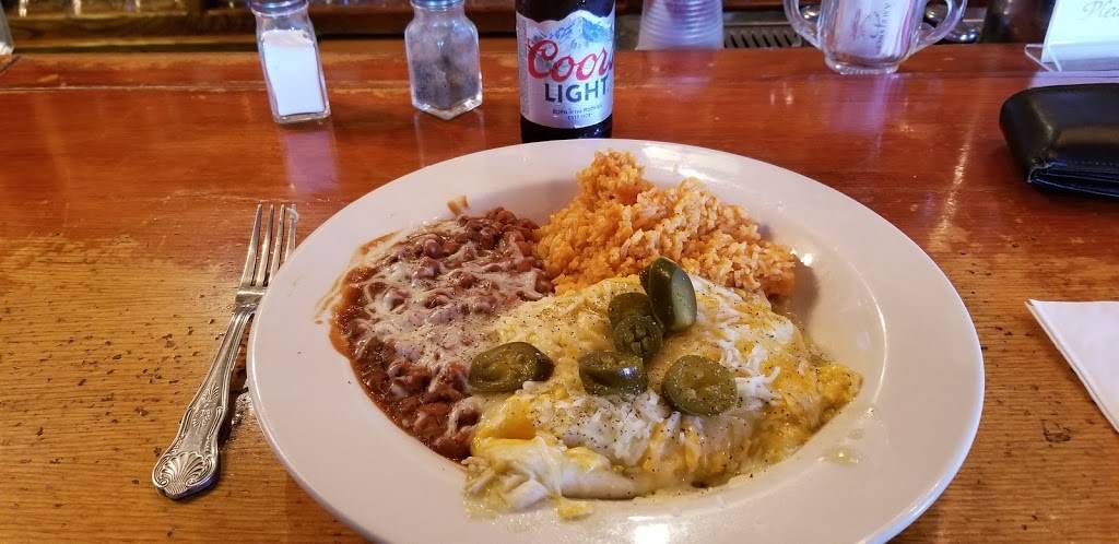 Finleys Bar & Grill | restaurant | 10477 S Airport Way, Manteca, CA 95336, USA | 2099839493 OR +1 209-983-9493