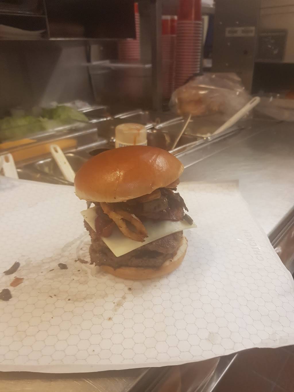 Wendys | restaurant | 811 W Pike St, Clarksburg, WV 26301, USA | 3046246800 OR +1 304-624-6800