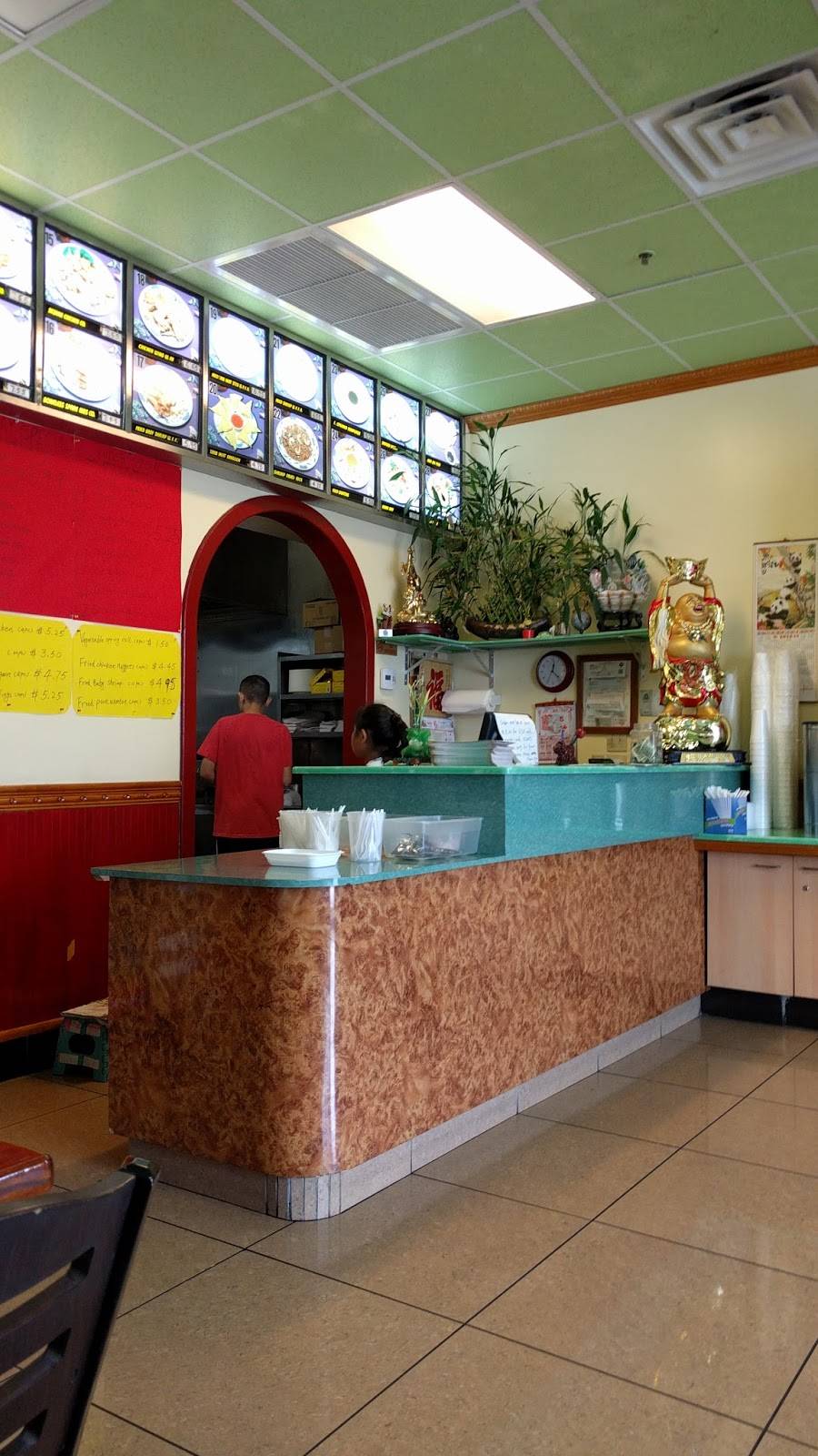 Yums | meal takeaway | 295 NW Commons Loop #109, Lake City, FL 32055, USA | 3867558883 OR +1 386-755-8883