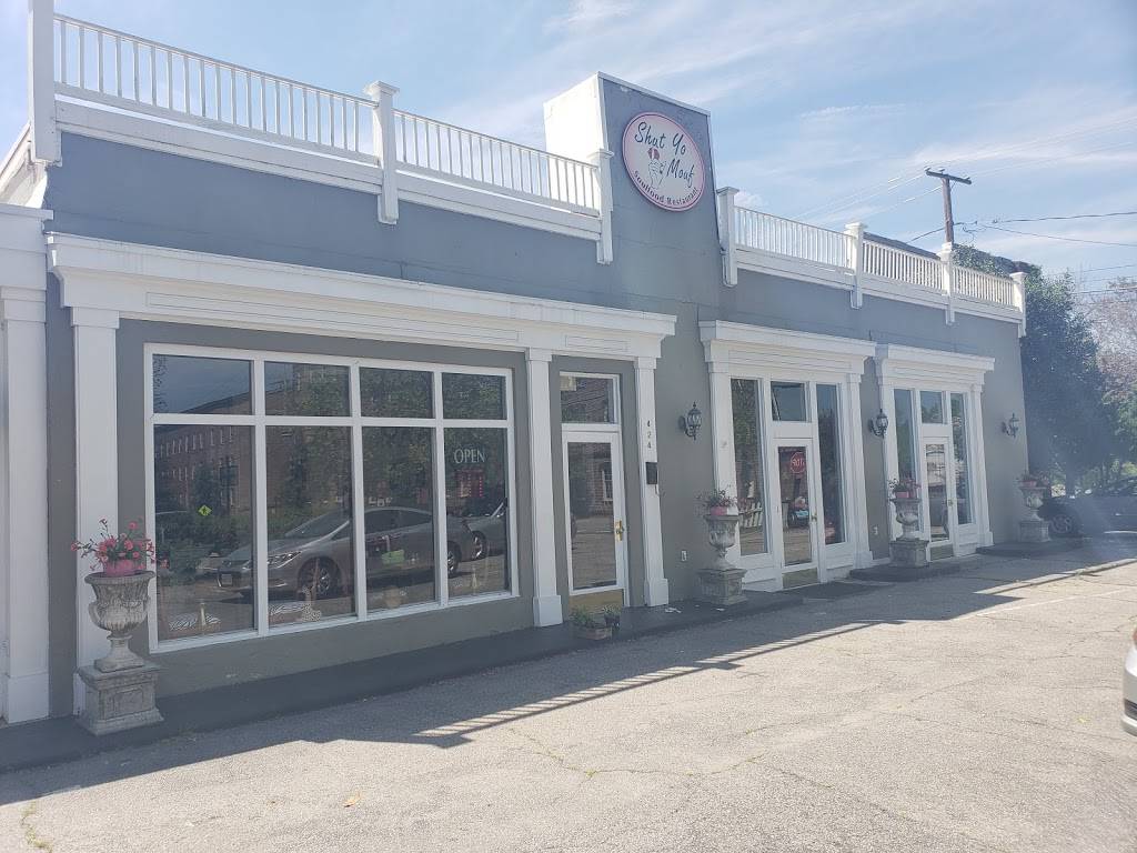 Shut Yo Mouf Soulfood | restaurant | 424 N Market St, Petersburg, VA 23803, USA | 8047048686 OR +1 804-704-8686