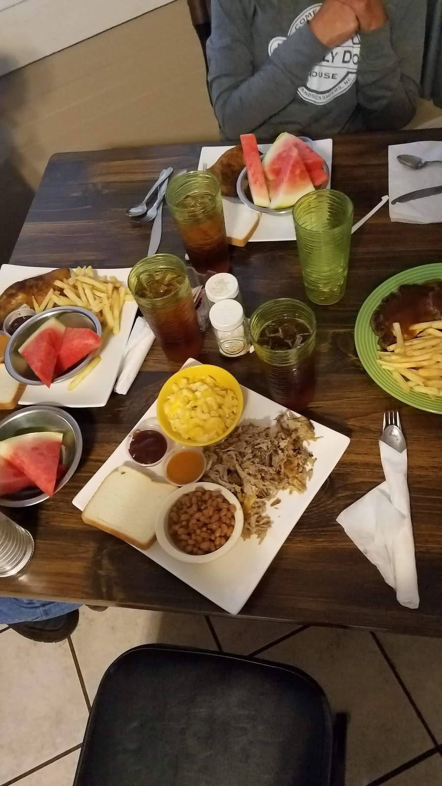 Mountain Rest Cafe LLC | restaurant | 7057 Highlands Hwy, Mountain Rest, SC 29664, USA | 8646380026 OR +1 864-638-0026