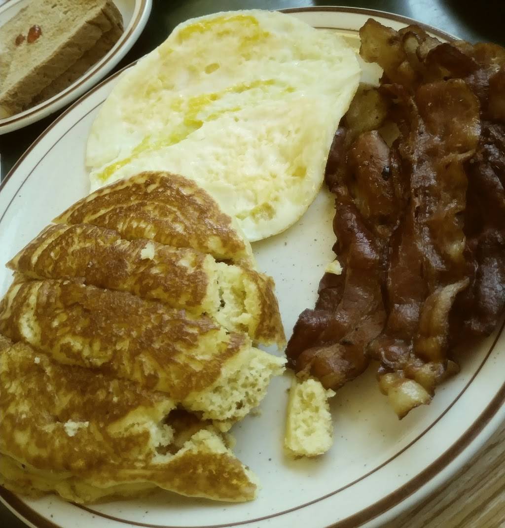 Lons Coney Island | restaurant | 10741 W McNichols Rd, Detroit, MI 48221, USA | 3138620760 OR +1 313-862-0760