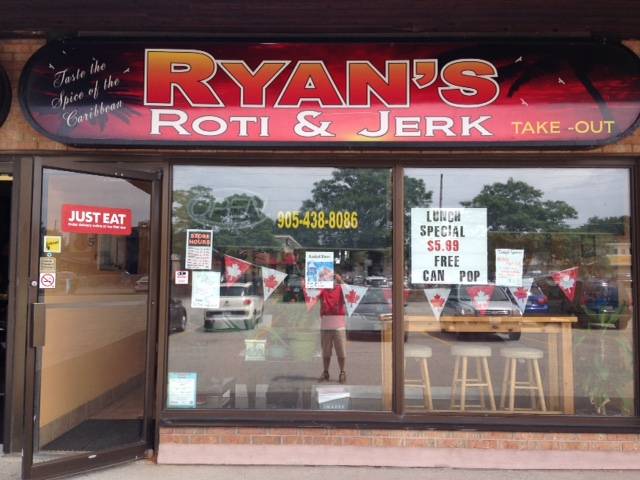 Ryans Roti And Jerk | restaurant | 1051 Simcoe St N, Oshawa, ON L1G 4W3, Canada | 9054388086 OR +1 905-438-8086