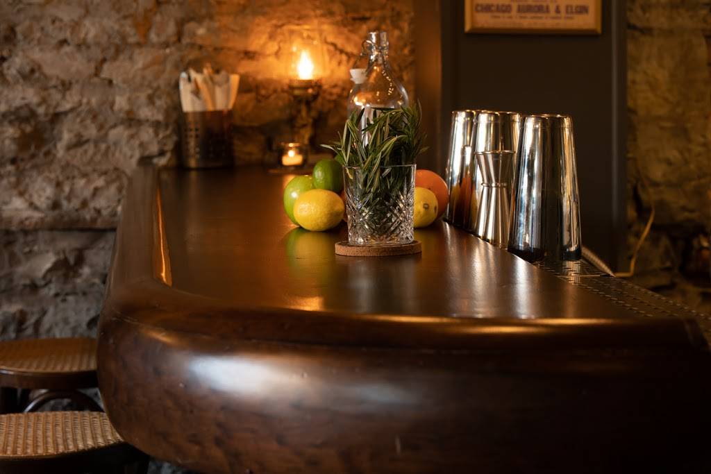 The Lilac League | restaurant | 4 S Park Ave, Lombard, IL 60148, USA | 6303177840 OR +1 630-317-7840