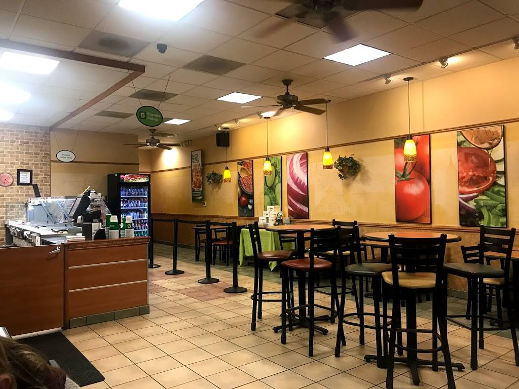 Subway Restaurants | restaurant | 12004 SE Sunnyside Rd, Clackamas, OR 97015, USA | 5036986450 OR +1 503-698-6450