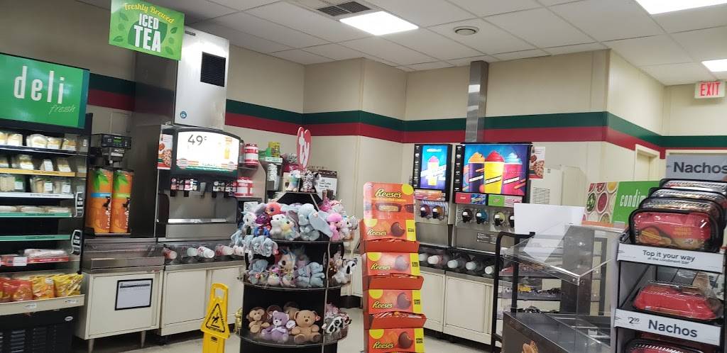 7-Eleven | bakery | 8830 Rose Ave, Orlando, FL 32810, USA | 4075231930 OR +1 407-523-1930