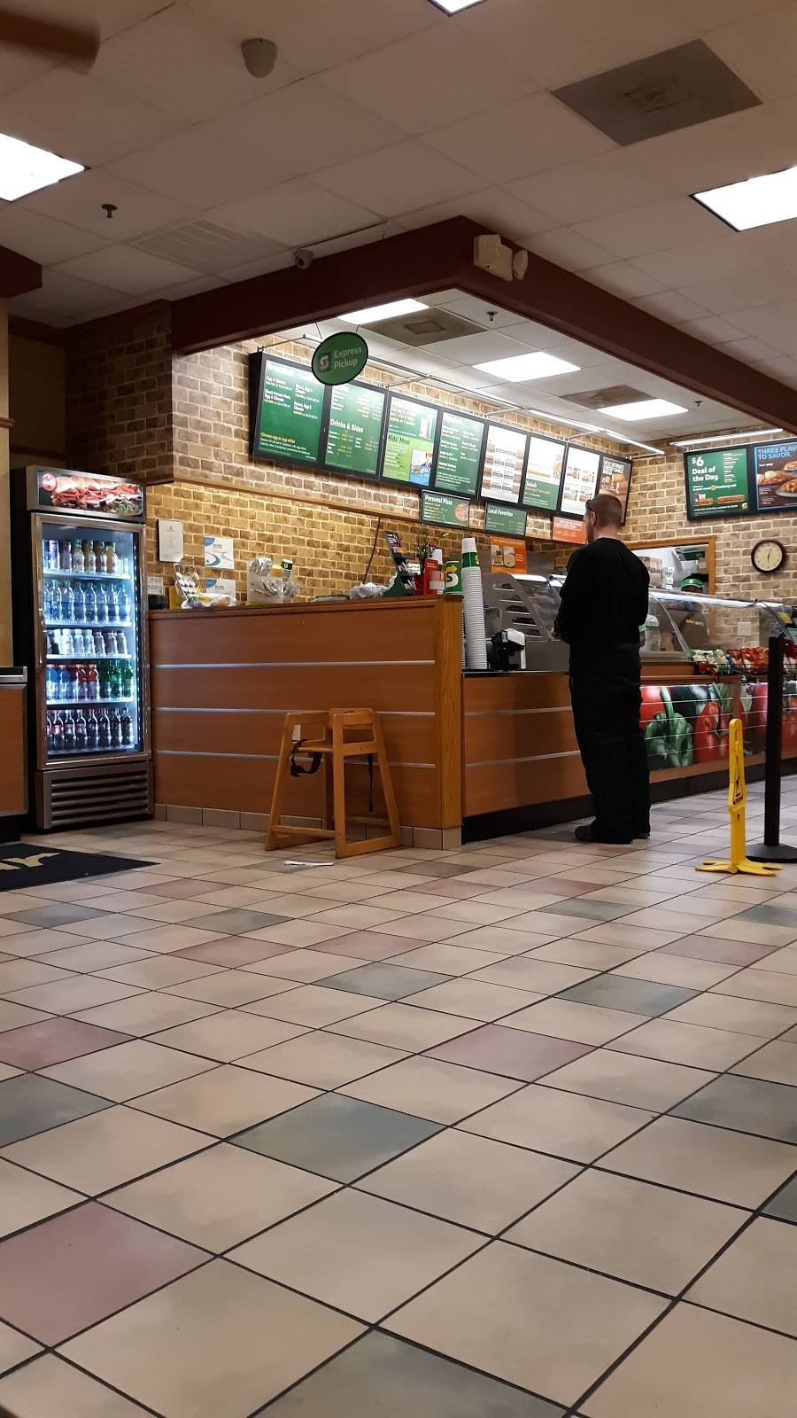 Subway Restaurants | restaurant | 9919 Hull St Rd Units 20 Oxbridge Square Shopping Ctr, Richmond, VA 23236, USA | 8042764367 OR +1 804-276-4367