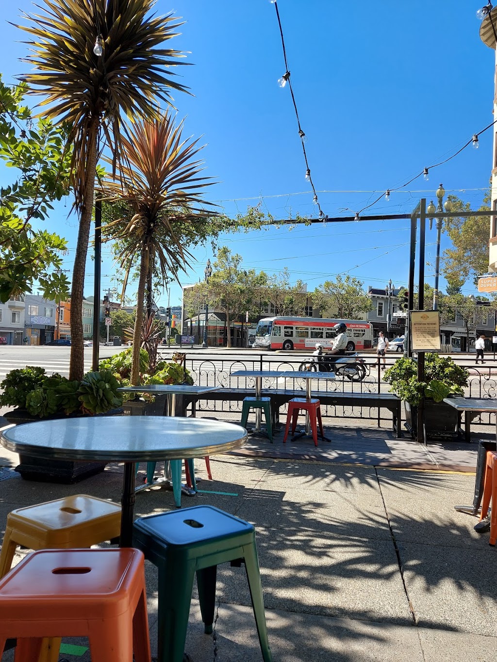 Bonita Taqueria Y Rotisserie | restaurant | 3600 16th St, San Francisco, CA 94114, USA | 4155522125 OR +1 415-552-2125