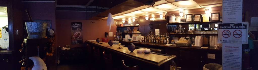 Paradise Restaurant | restaurant | 2101 Paris Rd, New Orleans, LA 70129, USA | 5042778054 OR +1 504-277-8054