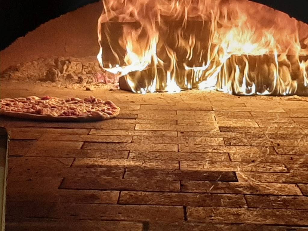 Fratellis | restaurant | 181 Main St, Derby, CT 06418, USA | 2035165604 OR +1 203-516-5604