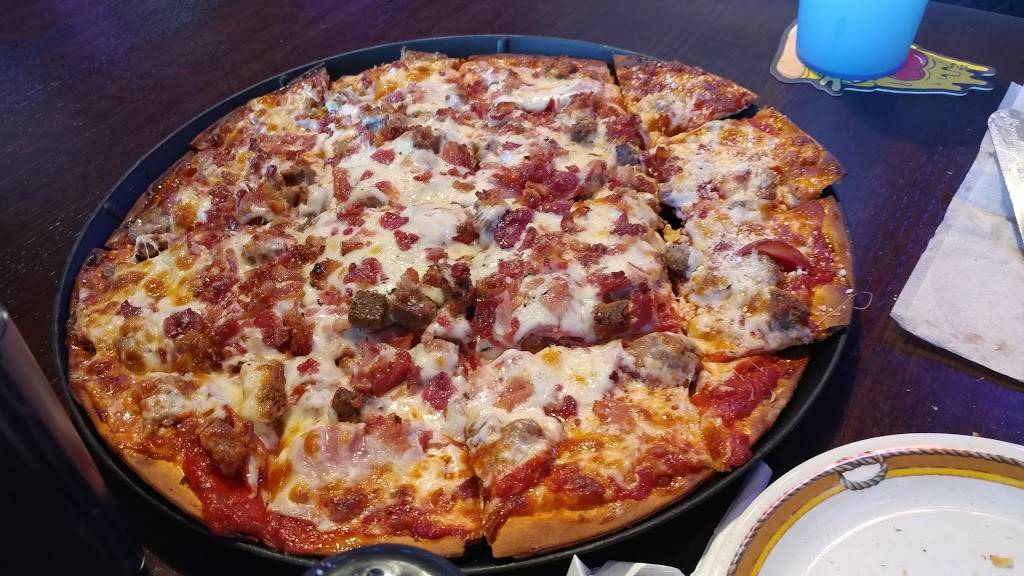 Papa Saverios Pizzeria | restaurant | 1350 E Chicago St #12, Elgin, IL 60120, USA | 2242767272 OR +1 224-276-7272