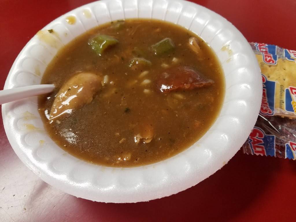 Lindas Chicken & Fish | restaurant | 34790 LA-16, Denham Springs, LA 70706, USA | 2256658604 OR +1 225-665-8604