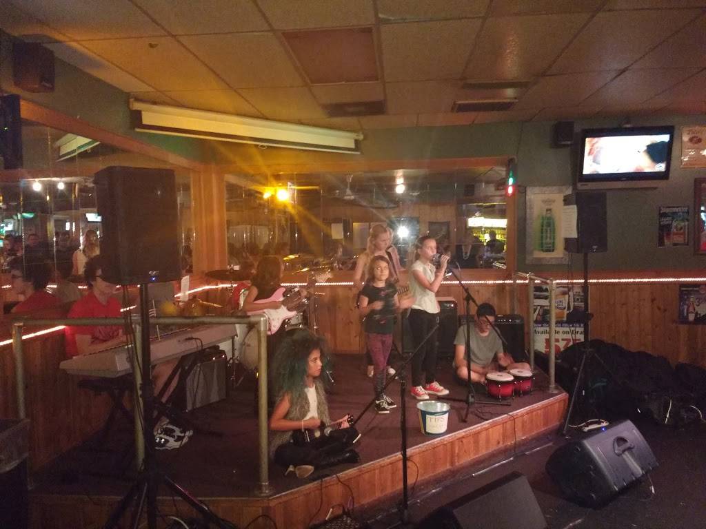 Average Joes Pub | restaurant | 711 W Indiantown Rd, Jupiter, FL 33458, USA | 5617470032 OR +1 561-747-0032