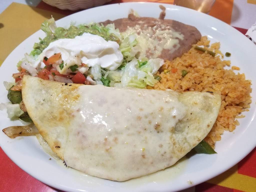 El Cazador Mexican Grill | restaurant | 1930 Edwards Lake Rd, Birmingham, AL 35235, USA | 2056610904 OR +1 205-661-0904