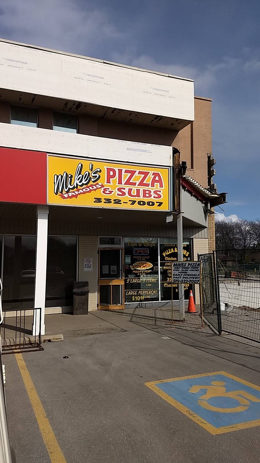 Mikes Pizza & Subs | restaurant | 232 Indian Rd S, Sarnia, ON N7T 3W4, Canada | 5193327007 OR +1 519-332-7007