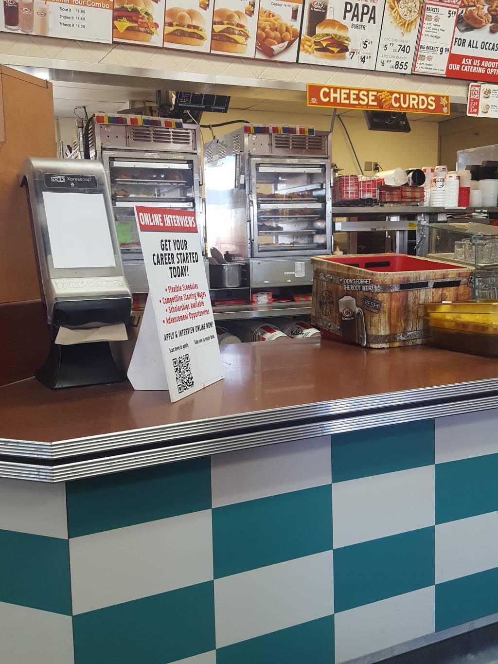 A&W Restaurant | restaurant | 2900 W Belleview Ave, Littleton, CO 80123, USA | 3037940774 OR +1 303-794-0774