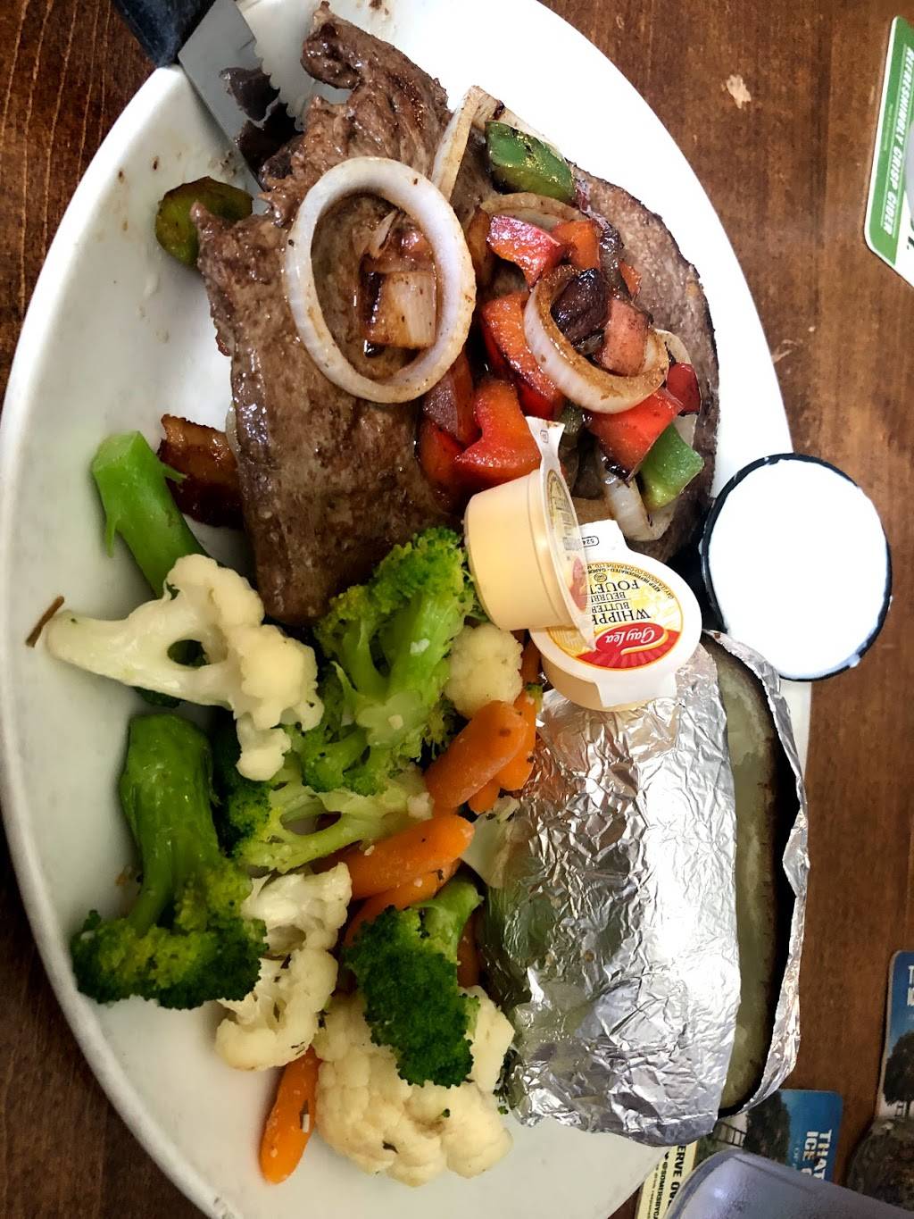 Royal Coachman | restaurant | 1 Main St N, Waterdown, ON L0R 2H5, Canada | 9056895952 OR +1 905-689-5952