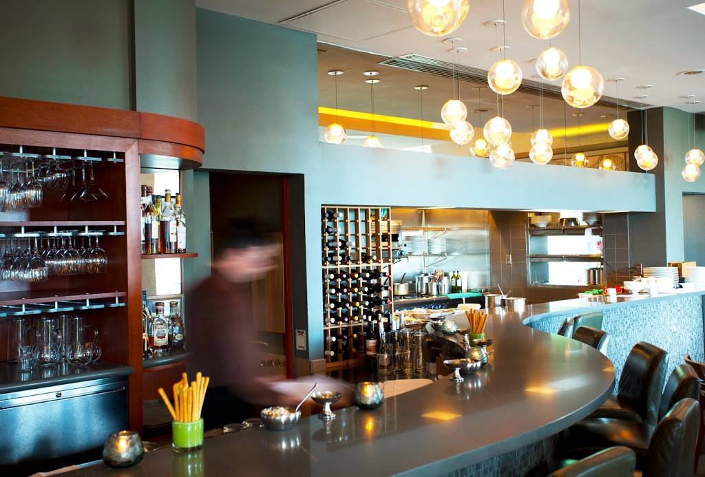 Scaramouche Restaurant & Pasta Bar and Grill | restaurant | 1 Benvenuto Pl, Toronto, ON M4V 2L1, Canada | 4169618011 OR +1 416-961-8011