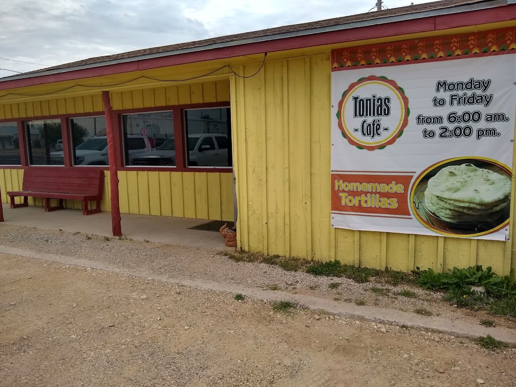 TONIAS CAFE | restaurant | 203 W Gulf Ave, Goldsmith, TX 79741, USA | 4328273800 OR +1 432-827-3800