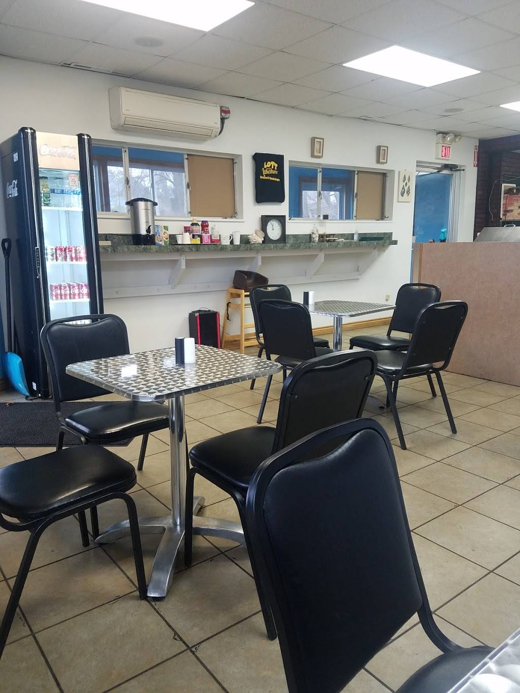 LOTT on the Lakeshore | restaurant | 2420-2476 Lakeshore Dr, Muskegon, MI 49441, USA | 2317555688 OR +1 231-755-5688