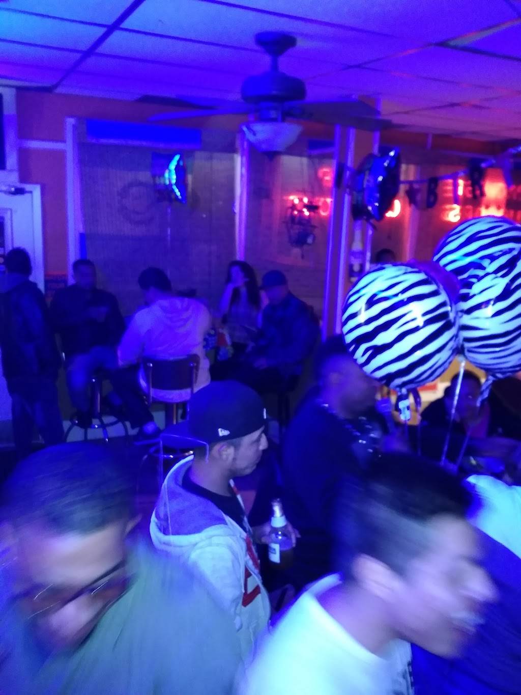 Sabor Latino | restaurant | 2531 Shelby St, Indianapolis, IN 46203, USA | 3177807074 OR +1 317-780-7074