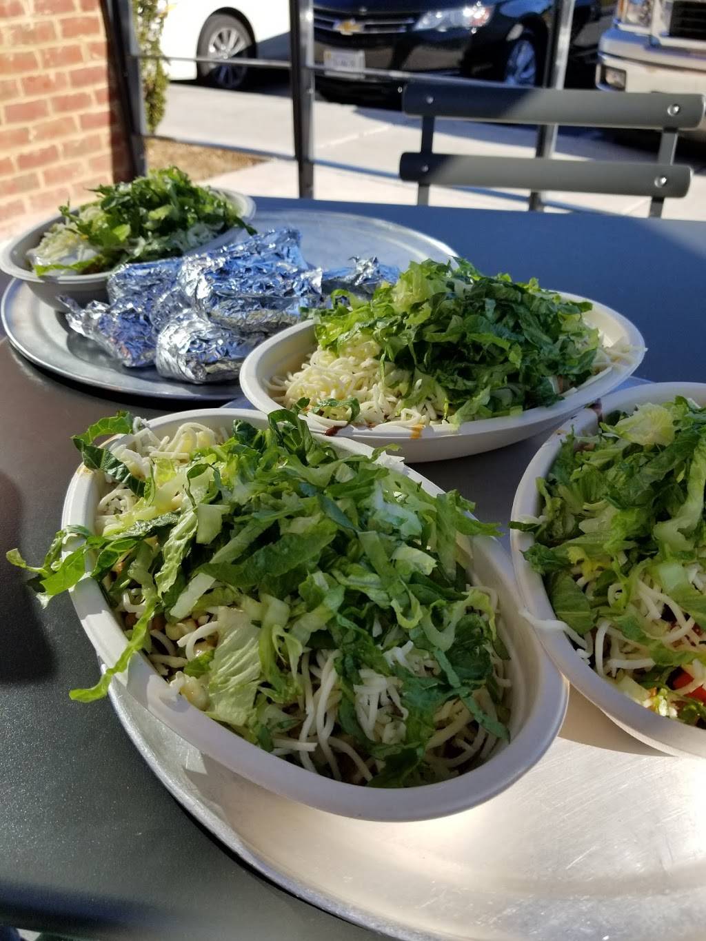 Chipotle Mexican Grill | restaurant | 4010 Wards Rd Suite A, Lynchburg, VA 24502, USA | 4342376931 OR +1 434-237-6931