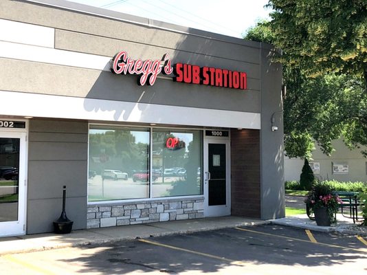 Greggs Substation and Casino | restaurant | 1000 W 41st St, Sioux Falls, SD 57105, USA | 6053325454 OR +1 605-332-5454