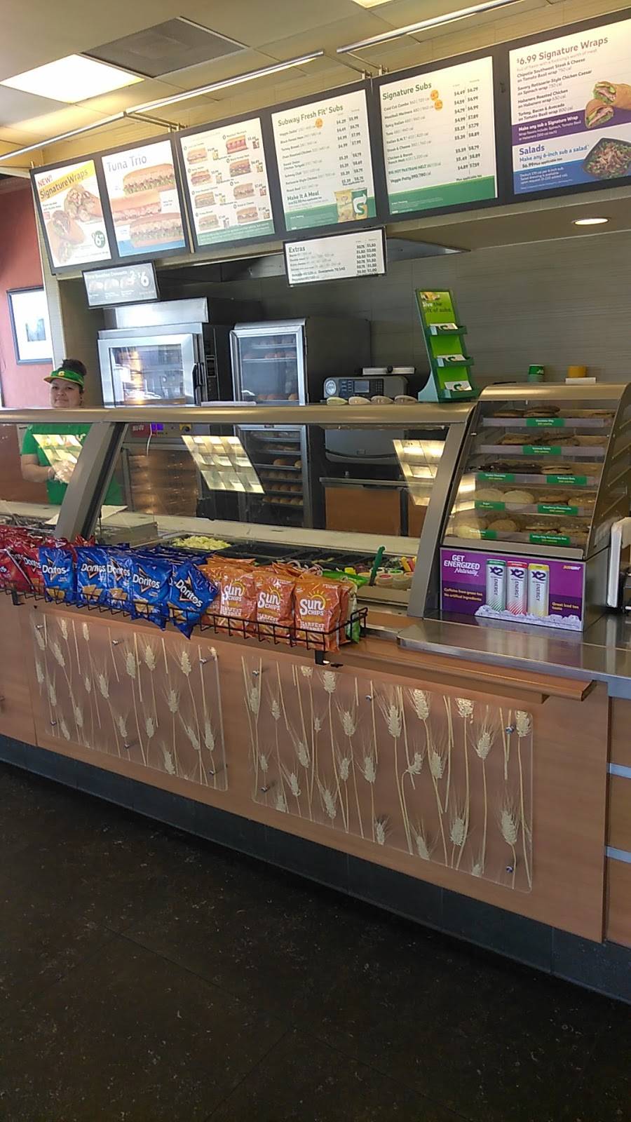Subway Restaurants | restaurant | 1651 W Glenoaks Blvd, Glendale, CA 91201, USA | 8182419920 OR +1 818-241-9920