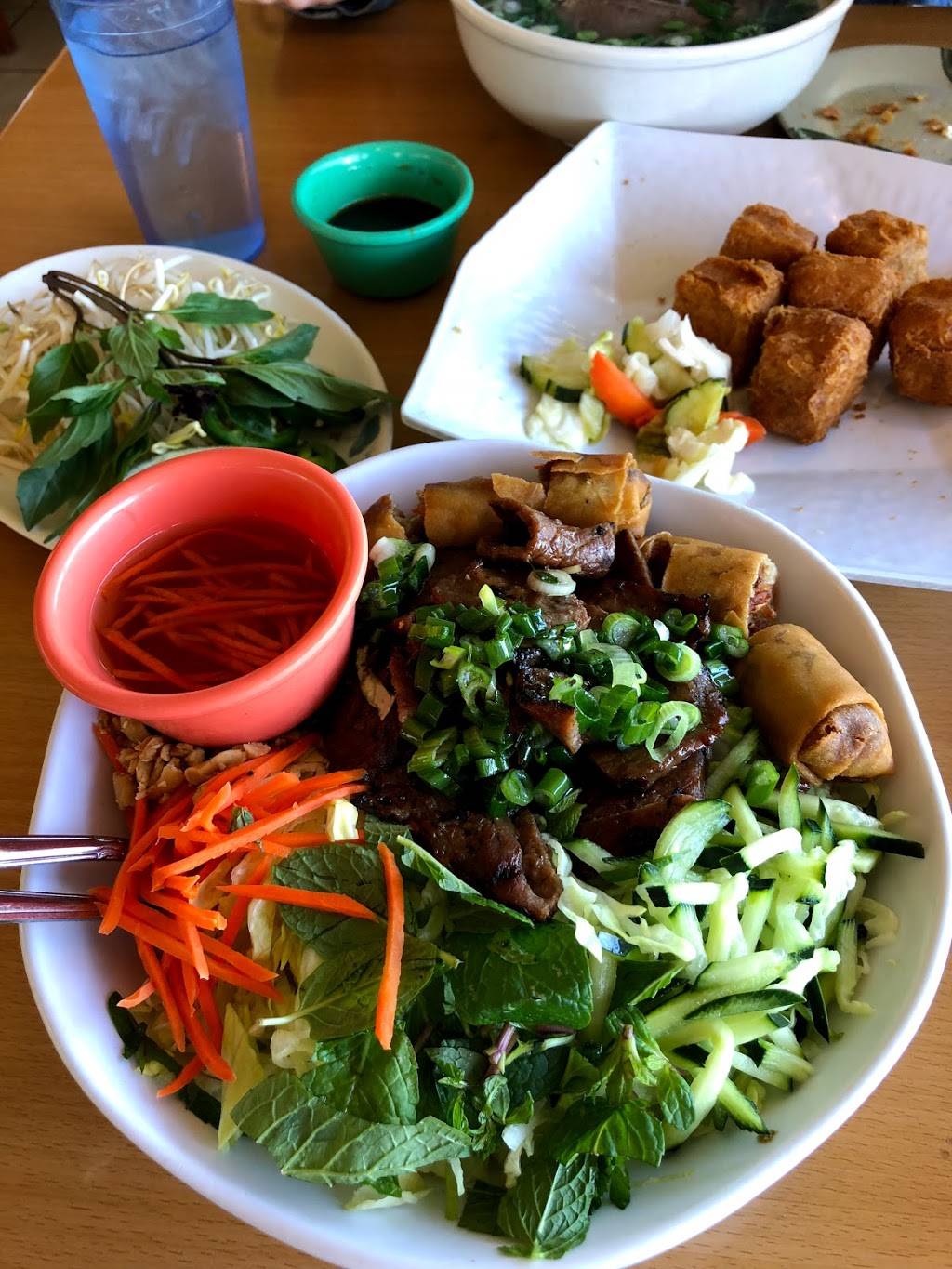 Pho Truc Xanh | restaurant | 503 W Mission Ave, Escondido, CA 92025, USA | 7604898201 OR +1 760-489-8201
