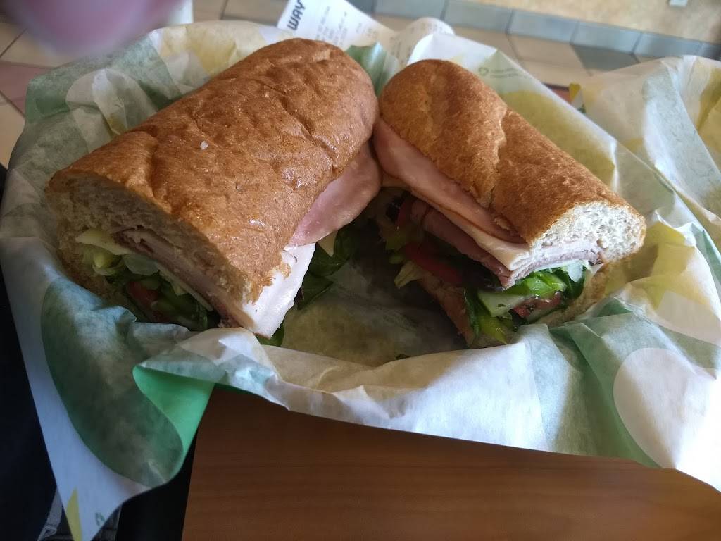 Subway Restaurants | restaurant | 15925 Pioneer Blvd, Norwalk, CA 90650, USA | 5628605544 OR +1 562-860-5544