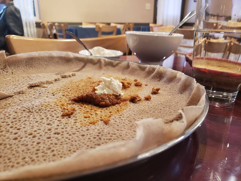 Meskel Restaurant | restaurant | 2605 E Cherry St, Seattle, WA 98122, USA | 2068601724 OR +1 206-860-1724