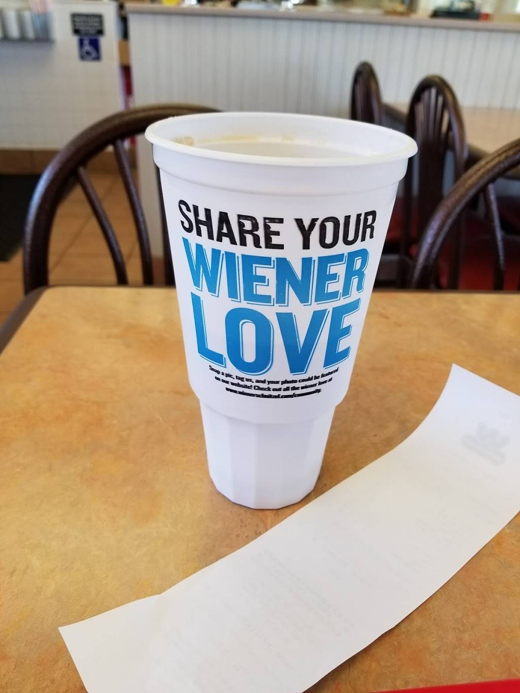 Wienerschnitzel | restaurant | 120 S Clovis Ave, Fresno, CA 93727, USA | 5592519347 OR +1 559-251-9347