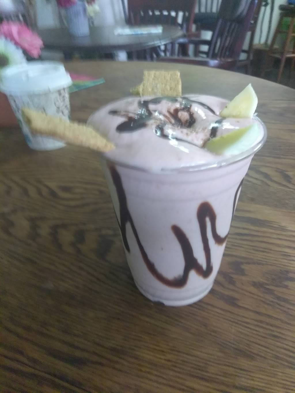 Viva Saludable Club De Nutricion | restaurant | 1110 W Anaheim St #7, Wilmington, CA 90744, USA | 4242151093 OR +1 424-215-1093