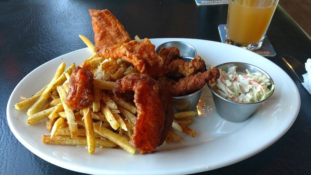 Highliner Public House | restaurant | 3909 18th Ave W, Seattle, WA 98119, USA | 2062161254 OR +1 206-216-1254