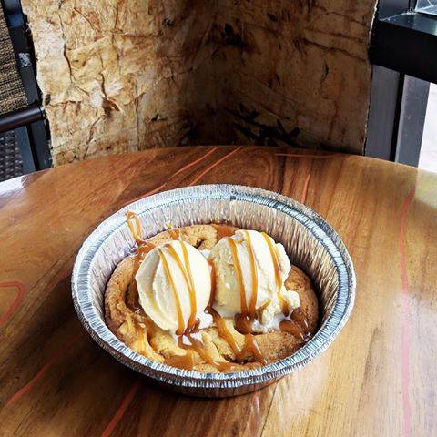 Mokis Hawaiian Grill | restaurant | 3614 E Southern Ave, Mesa, AZ 85206, USA | 4808306654 OR +1 480-830-6654